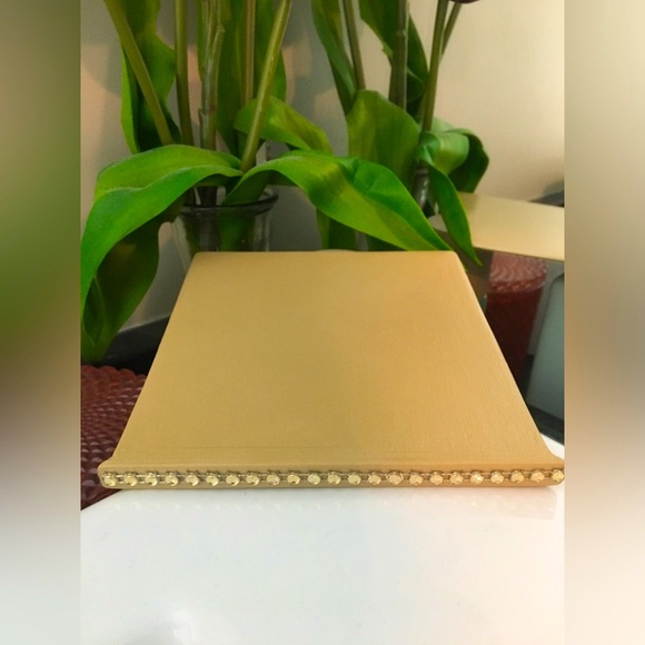 HANDMADE GARDEN BLING THEMED TISSUE BOX - Picture 10 of 10